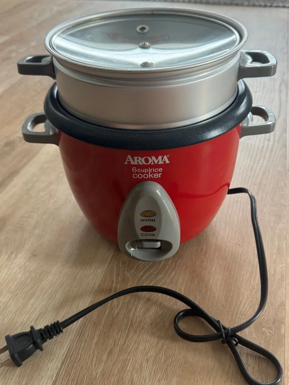 AROMA 6-Cup Pot Style Rice Cooker & Food Steamer, Red, BRAND NEW, no box